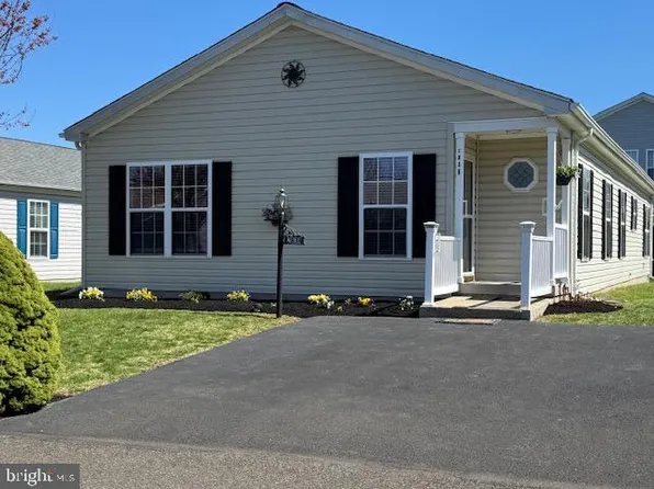 2038 Highland Ct #2038, North Wales, PA 19454