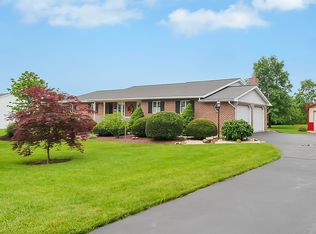 5522 Roberts Rd, Schnecksville, PA 18078