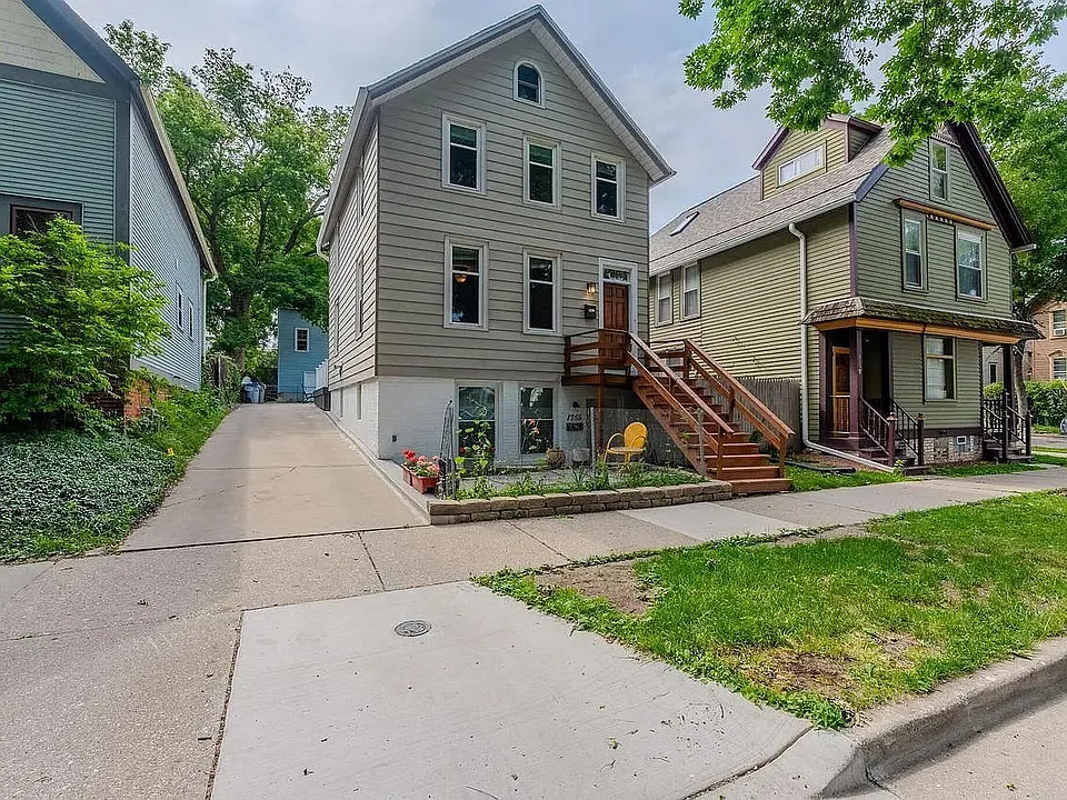 1757 N Franklin Pl