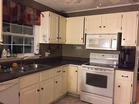 2nd image of 4405 Karen Dr