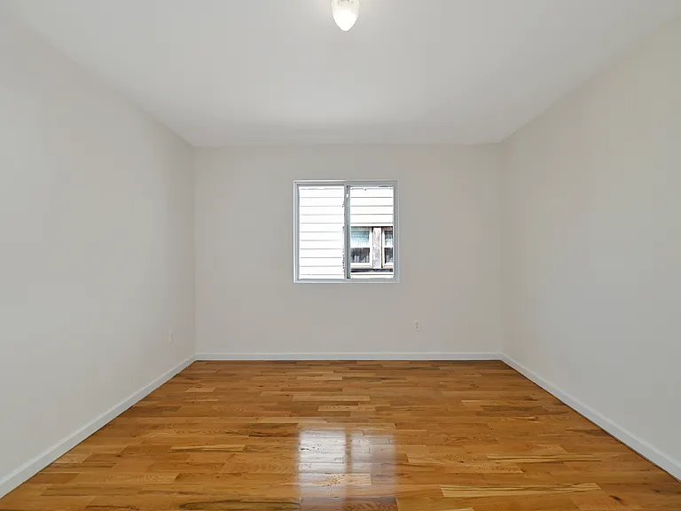 14 Girard St #B — Photo 5