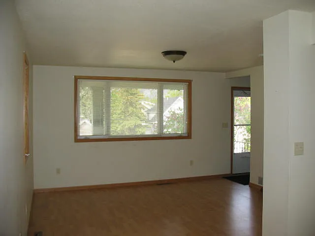 607 N Lake Ave — Photo 4
