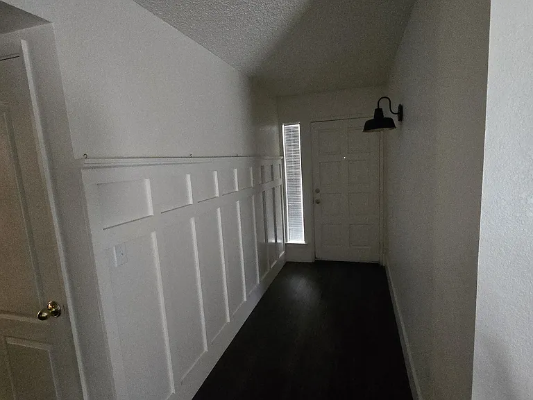 1888 E Deyoung Dr — Photo 8