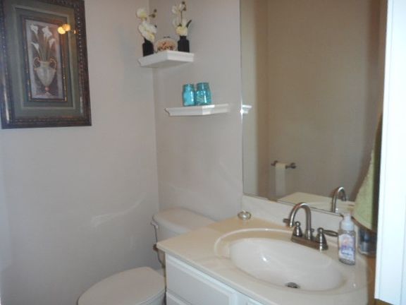 4th image of 850 Wexford Way