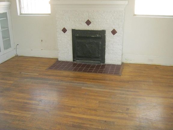 5th image of 3408 Montana Ave