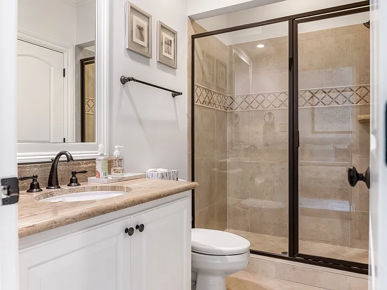5910 Saint John Ln — Photo 44