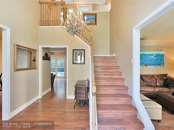 4th image of 7609 Parkview Way