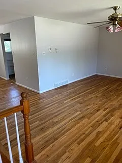 3 bed, 3.0 bath, 1569 sqft, $2,600 — Photo 4