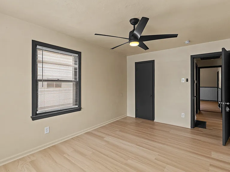 6713 Donald St — Photo 5