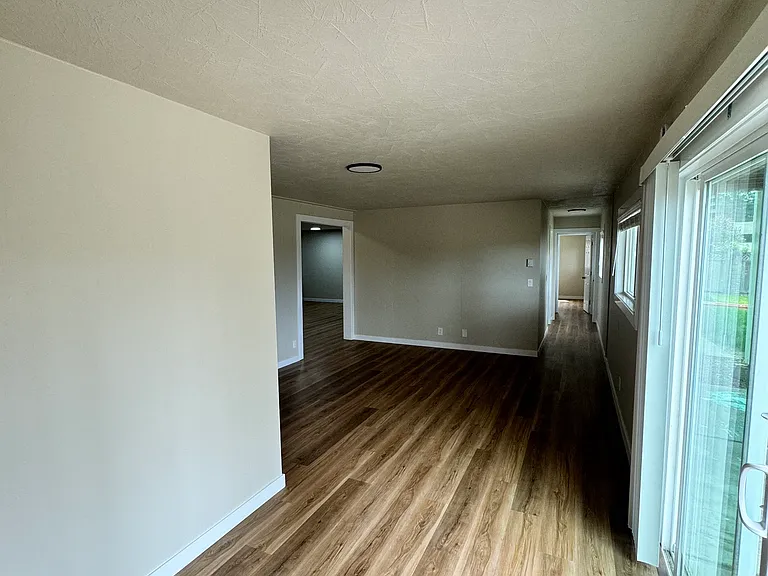 192 Beacon Hill Dr #B — Photo 12