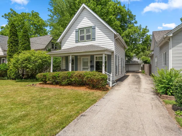 254 Park Ave, Valparaiso, IN 46383