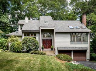 4 Hill St, Hopkinton, MA 01748