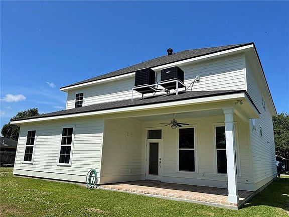 3rd image of 525 Nursery Ave