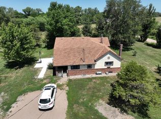 3210 35th Rd, Silver Creek, NE 68663