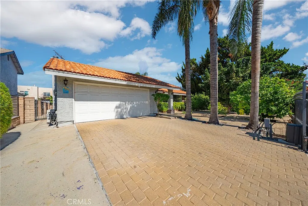 3 bed, 1551 sqft, $5,000 — Photo 3