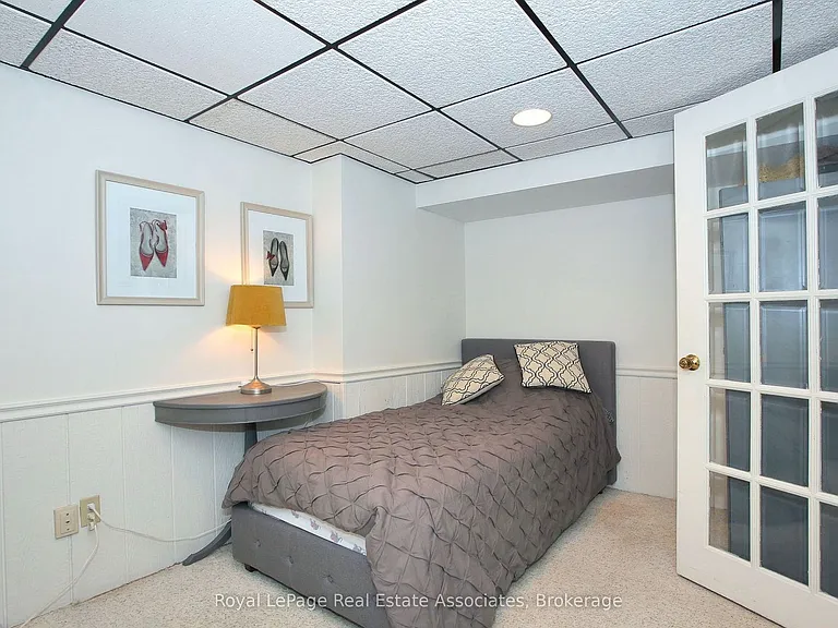 130 Grandview Ave — Photo 13