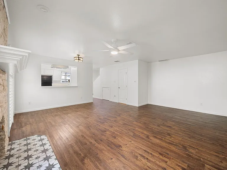 6821 Old Quarry Ln — Photo 9