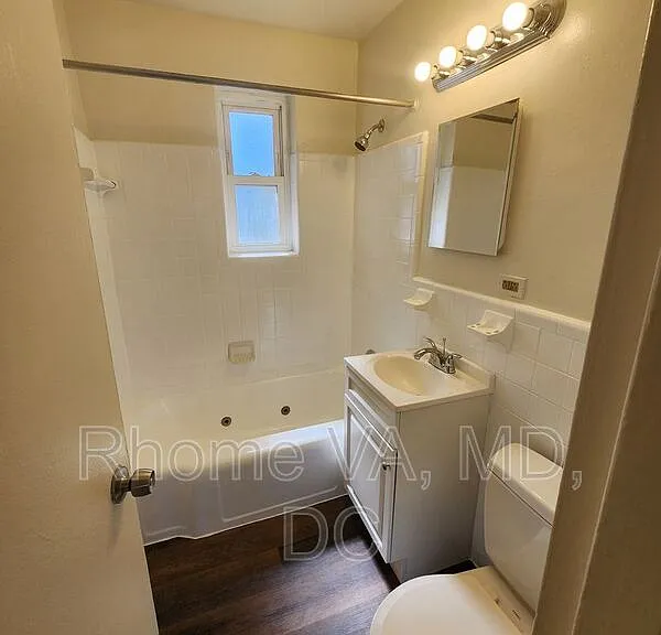 6192 Greenwood Dr #202 — Photo 8