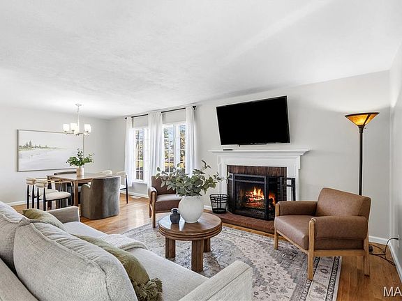 3rd image of 7305 Berkridge Dr