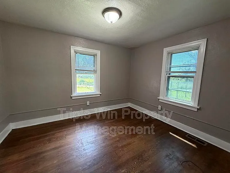8530 Lowell St — Photo 10