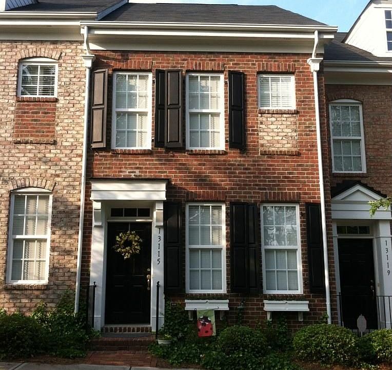 Front of Townhome