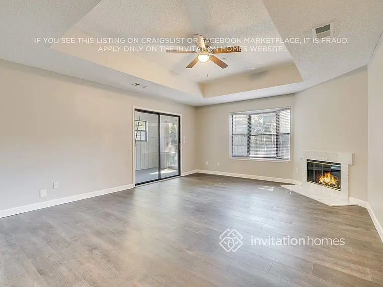 6241 Cranberry Ln E — Photo 5
