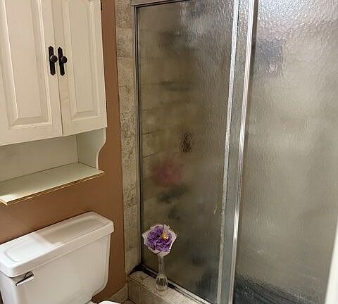 3rd image of 6495 Revena Dr