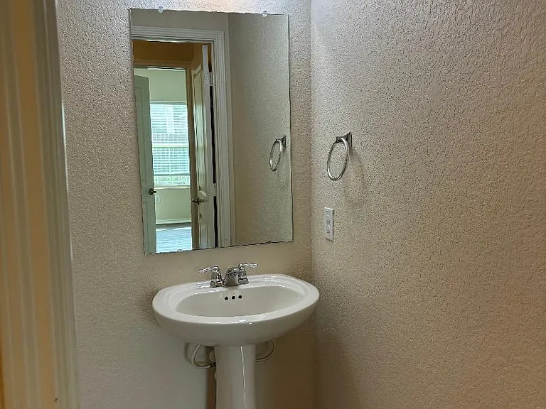 3804 NW Alpine Autumn Dr — Photo 7
