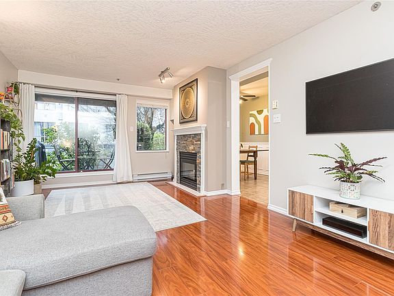 2nd image of 545 Manchester Rd #112