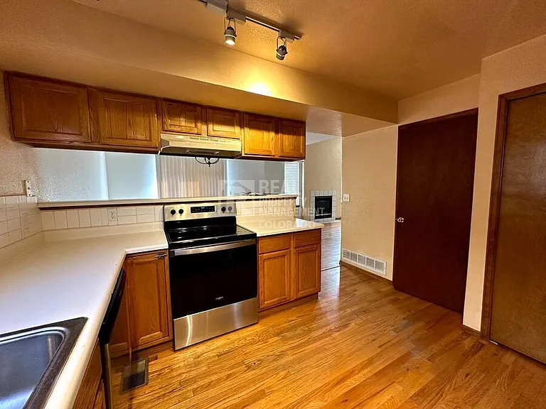 17657 E Brunswick Pl — Photo 6