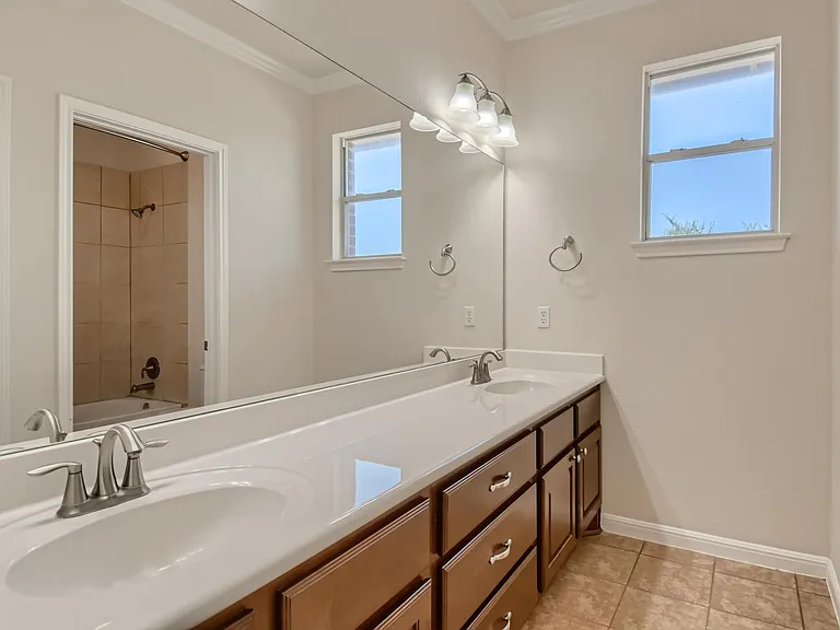 3822 Remington Rd — Photo 16