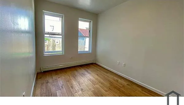 3 bed, 1000 sqft, $3,551 — Photo 4