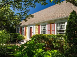 25 Sawyer Grove Rd, North Truro, MA 02652