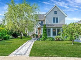23 Carman St, Patchogue, NY 11772
