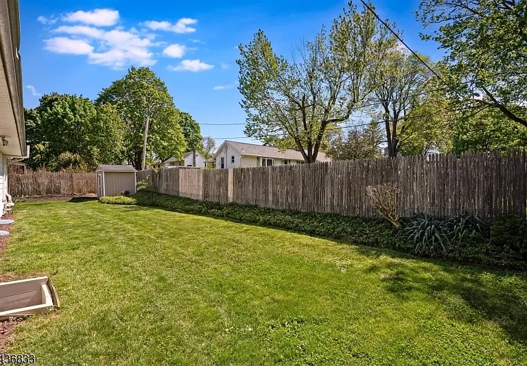 4 Hillcrest Ave — Photo 24