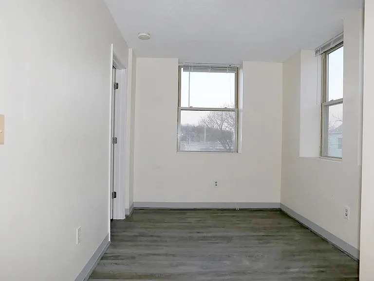 25 Laval Street Apartments — Photo 41