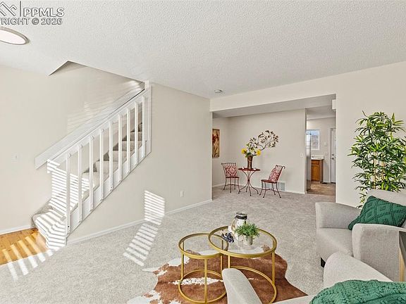 2nd image of 4809 Live Oak Dr