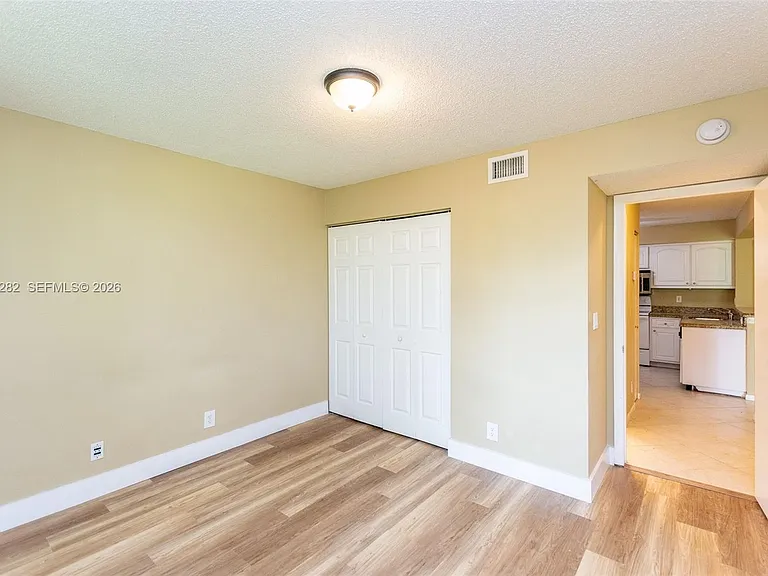 5721 Riverside Dr #202B5 — Photo 32
