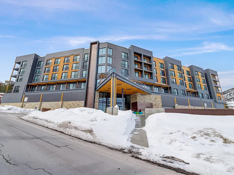 Canyon Haus exterior entrance in the winter