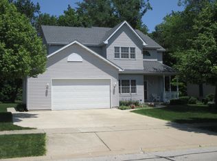 503 Rivers Edge Dr, Minooka, IL 60447