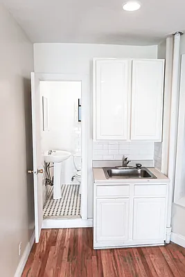 Rented by Level Group | media 10