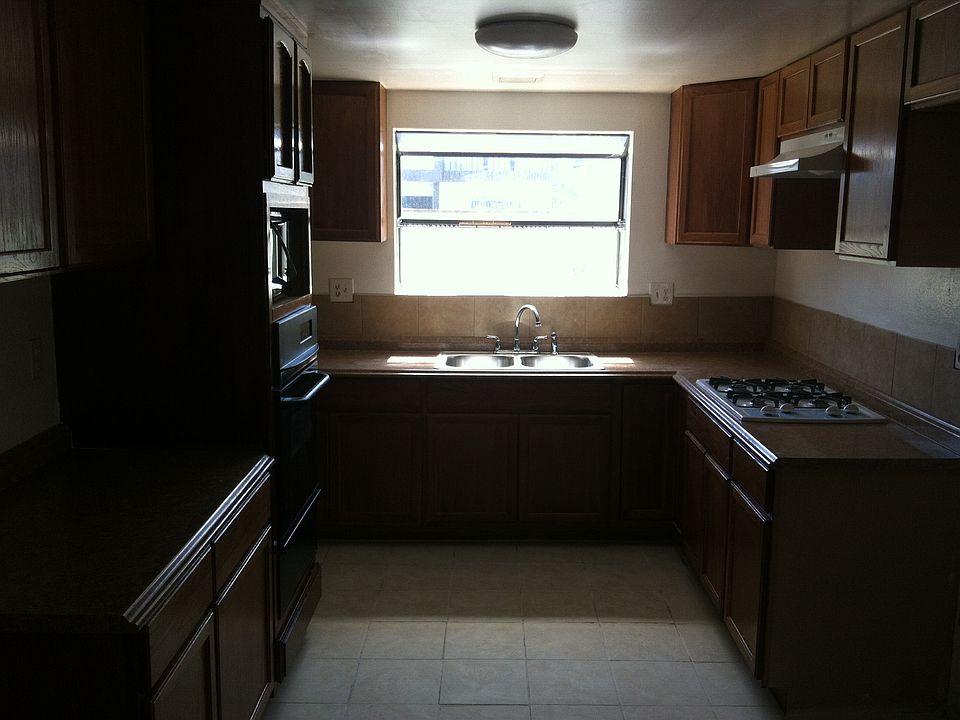 1st image of 14531 Cerise Ave #7