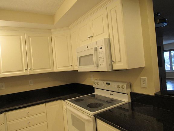 5th image of 47 Dogwood Drive #118/306