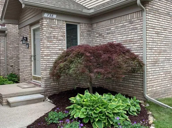 738 S Milford Rd, Milford, MI 48381