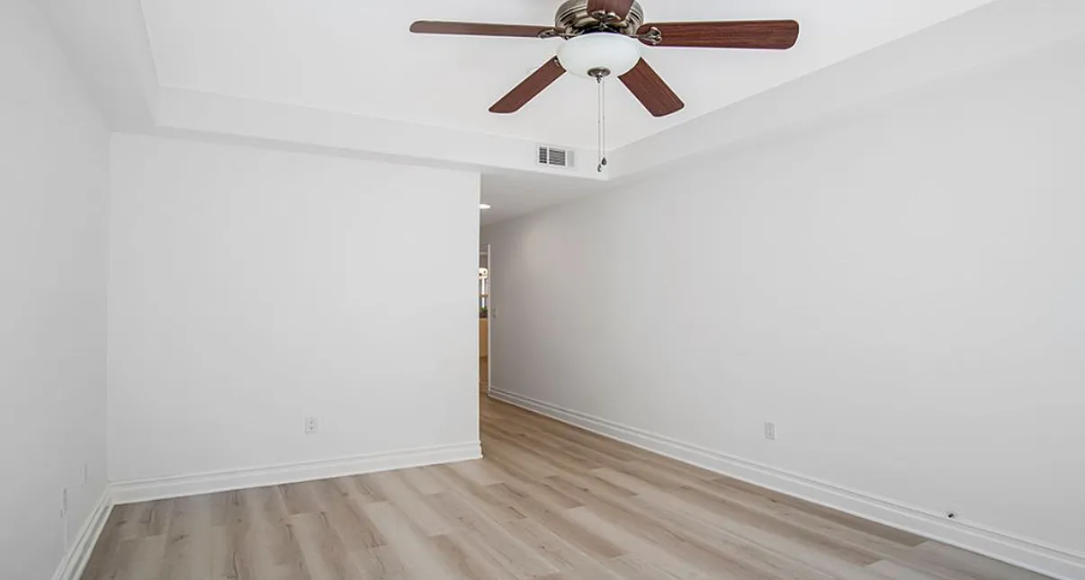 2 bed, 2.5 bath, 1300 sqft, $2,895 — Photo 4