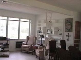 615 6th Ave N, Naples, FL 34102