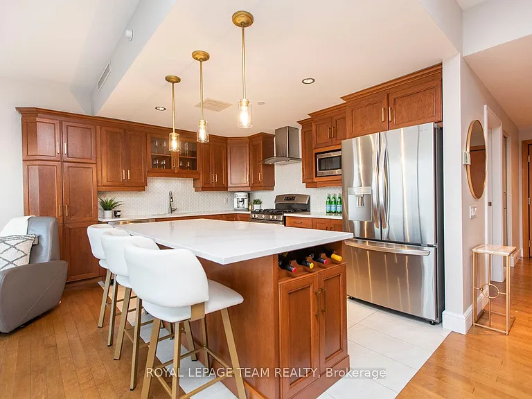 90 George St #1108 — Photo 6