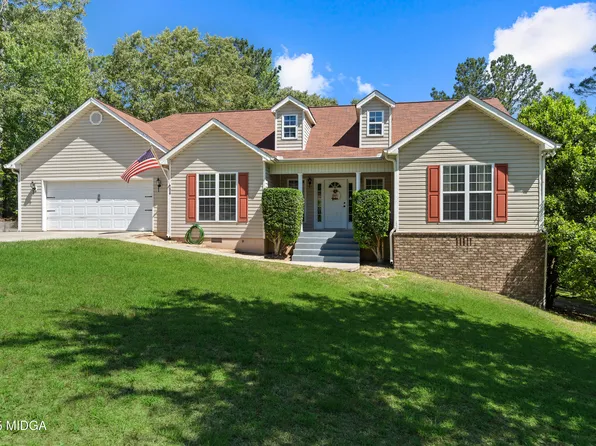 206 Twin Lakes Ct, Byron, GA 31008