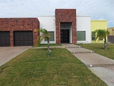 1st image of 2918 O'Henry Dr