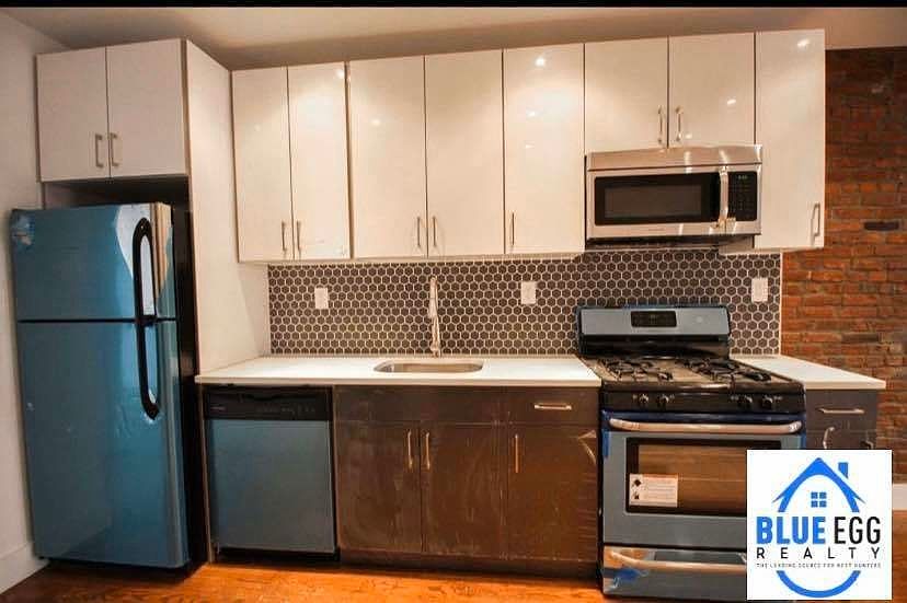 1st image of 184 Rockaway Ave #1